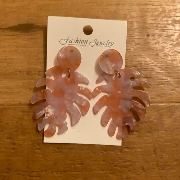 Acrylic Drop Palm Leaf Earrings - Picture 1 of 2